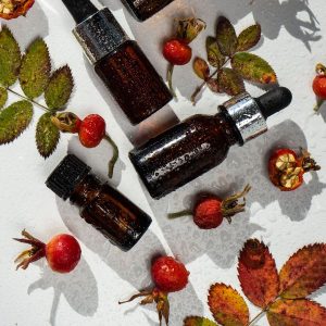 Read more about the article Uporaba šipkovega olja